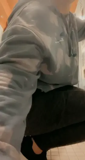 Hoping one of the hot moms will see me and want to play with 🤤