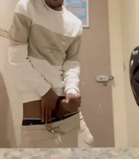 😅Squirted The Whole Damn Room💦