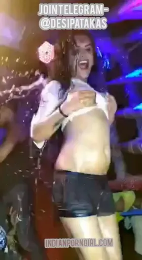 Banglore Clubs Be Like 😍