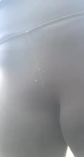 Wetting my leggings 🫢