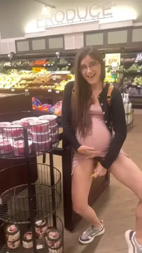 Do you like preggo public play?