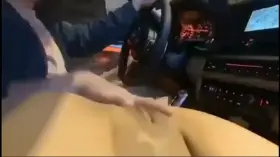 Convincing my uber driver to finger my pussy should i give him 5 star ? [F]