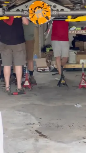 I brought daddy and his workers some lunch 😜