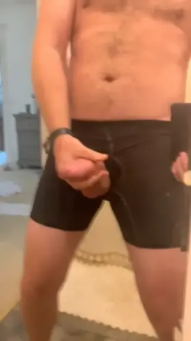 [41] Daddy cleans the mirror