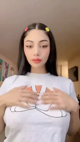 Hope you appreciate a teen asian with anime titties☺️🍈 19f