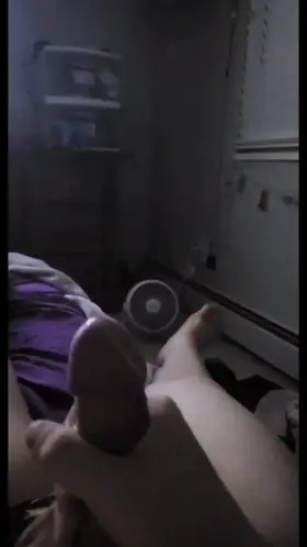 Nobody's here to clean up my mess 💦