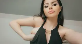 Never wear a bra so I can sneak off & let these natural DDD’s breathe 🧘🏻‍♀️