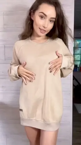 Love showing off my natural 19 year old body for you