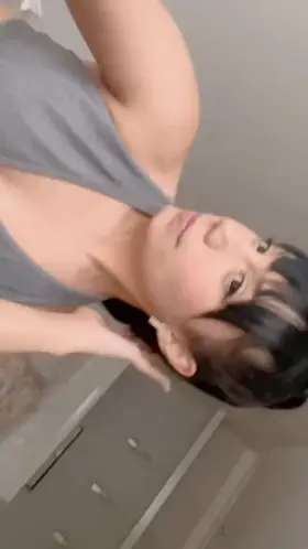 Do you like asian girls with thick tighs?