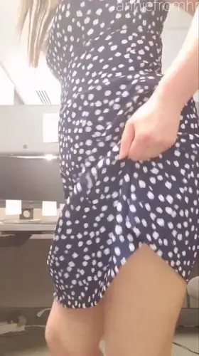 Do you like curves that come from wide hips and a big booty?