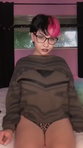 Sweater weather 🖤🧡 [OC]