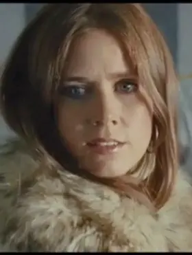 Gal Gadot and Amy Adams