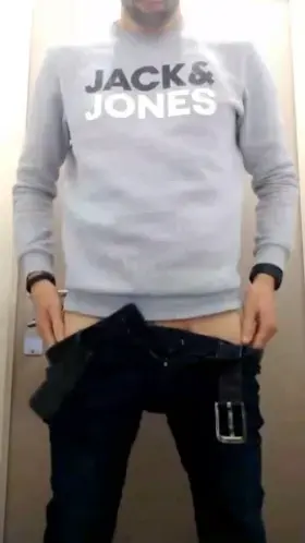 Should my next post be a cum video? 🤔 39M