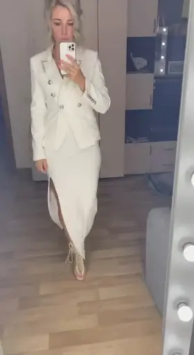 Spend this time with perky momma殺