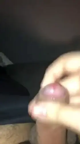 I’m a bit smaller but can cover you in cum