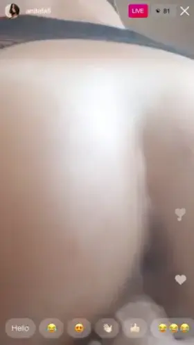 Getting ready for bed😍