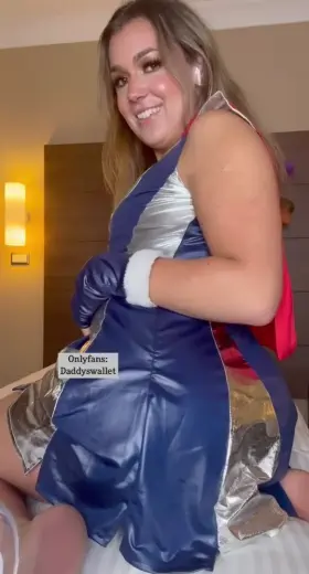 did u know trans thor can pick up moan-lnir with her 🍑?