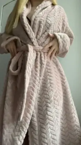 What do you think of today’s outfit?😏♥️ [19] [F]