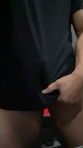 Who would catch it with their mouth? 😏