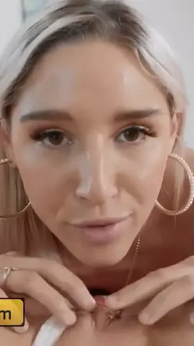 Abella eating pussy POV 🤤