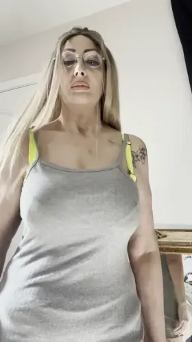 Do you like how I bounce my tits? 🤪 Wanna see more? Check my profile to see more 😉