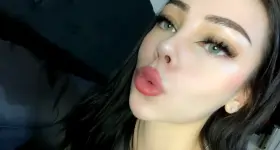 I want you to cum on my ass Plz