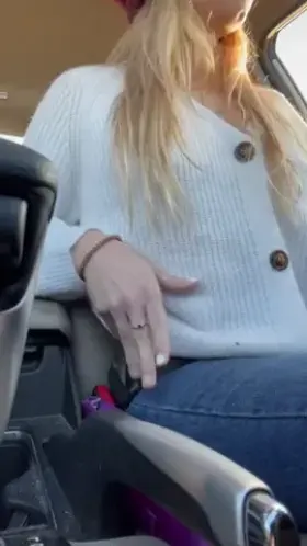 Just showing my tits off while at a red light! 💕😇