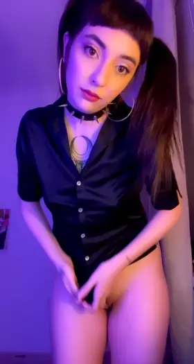 play with this girl!😏