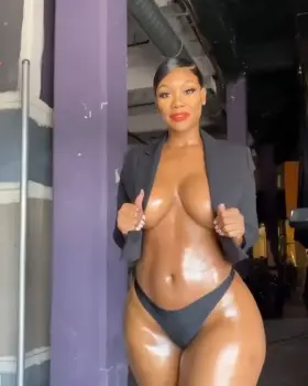 Let yourself go and cum for her