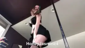 Your Online Gf Steps On You