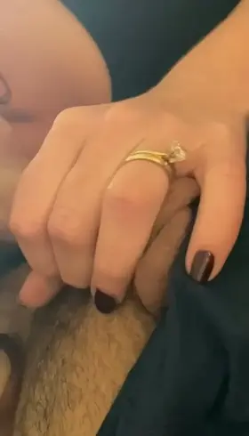 Cum in every hole please 🫦