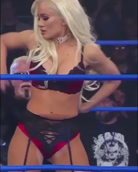 Scarlett Bordeaux 🤤