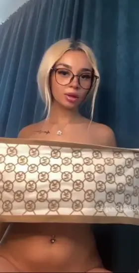 With or without scarf?