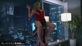 Mia Melano - wanna chill