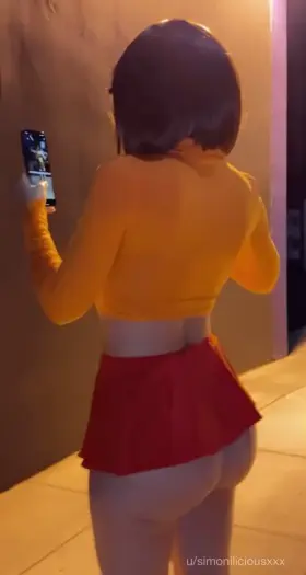 Velma's ass [F]