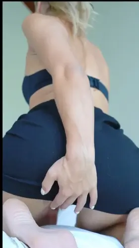 Cummm try out my pussy juice you know you wanna