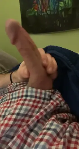 shoot me a DM, i need someone to keep me company :)