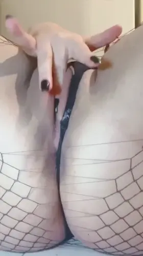 Using cum as lube, I need a couple more loads😋