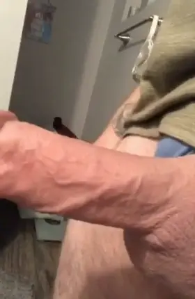 Rate my fat throbbing cock 😈🍆 1-10?