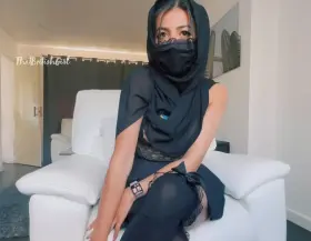 I’ll be your true hijabi slut 😈