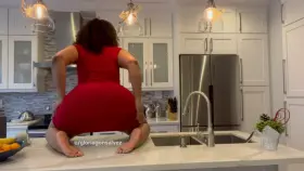 Big hair, bigger ass