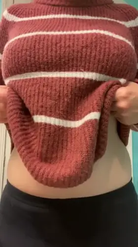 This sweater hides them pretty well (🔥👇FREE content IN THE COMMENTS👇🔥)