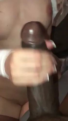 Need me a white hoe like this🍆