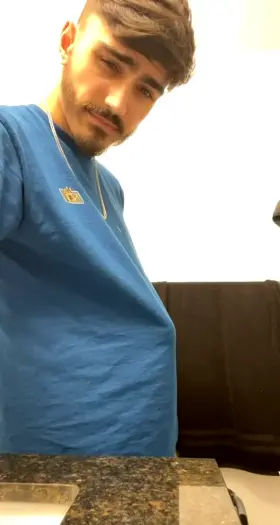 Who loves seeing my cock reveals and videos