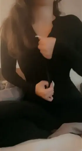 It’s very hard to contain these natural DDD’s on 5’1 105 pound body 💋