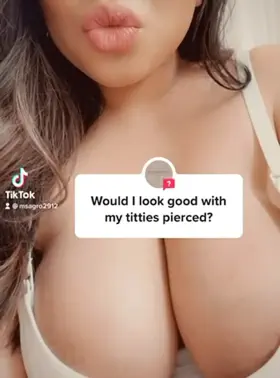 Saturday night thots. 🍐