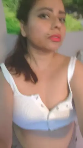 Put that boner between my tiddies