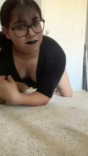 [Latina] How I would wait for my white daddy if I was lucky to have one.