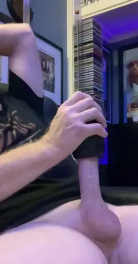 Trying out a new blowjob toy. Holy fuck 🤯