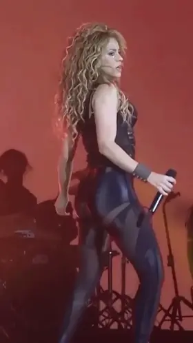 Shakin’ Shakira